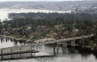 A new SR 520 bridge will cost up $4.5 billion complete with an interchange for the Montlake/University of Washington area
