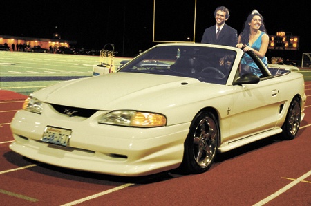 Redmond High School's senior homecoming King and Queen