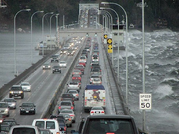Washington State Department of Transportation (WSDOT) maintenance crews will spend this weekend inspecting and making repairs to the aging State Route 520 floating bridge to make sure it will continue to carry traffic safely through winter weather.