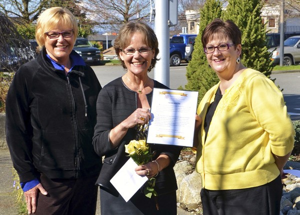 King County Council member Kathy Lambert (center) with Zonta EKC member Allyn Schinski (left) and Kathryn Torimoto