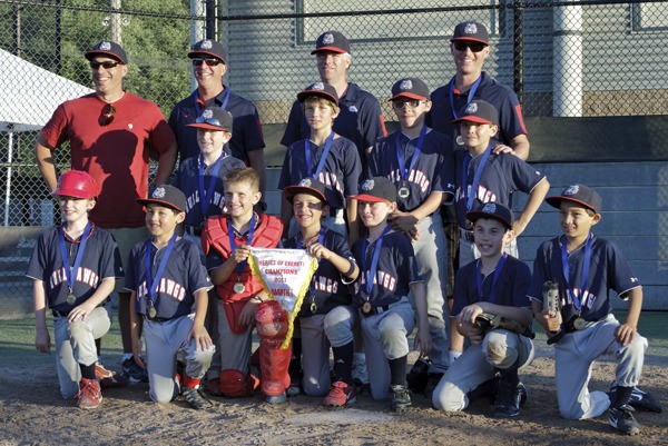 The Redmond-Woodinville Bulldawgs won the Heroes of Everett tournament last weekend. Pictured front row