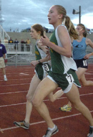 Sarah Lord (No. 7) placed second in the 3