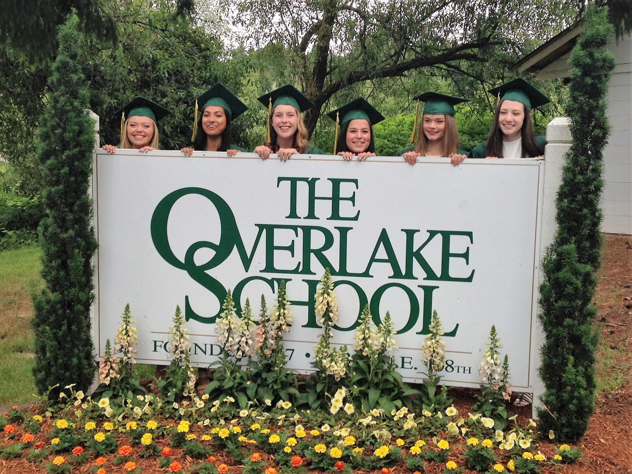 Overlake graduates