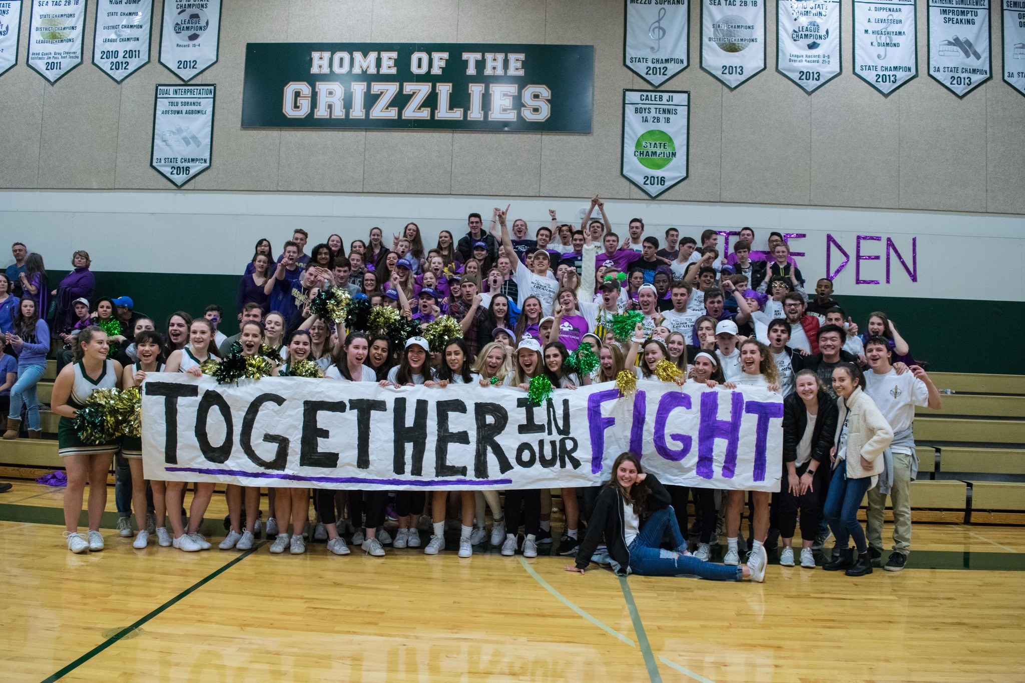 Bear Creek and Overlake students stand Strong Against Cancer. Courtesy of Sini Fernandez