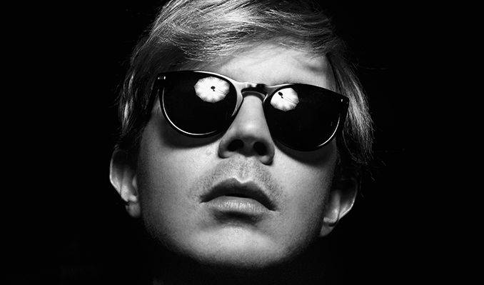 Beck. Promotional photo