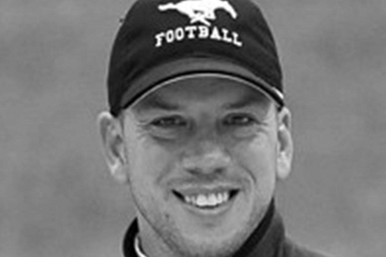 Redmond’s Rimkus resigns from football coaching helm