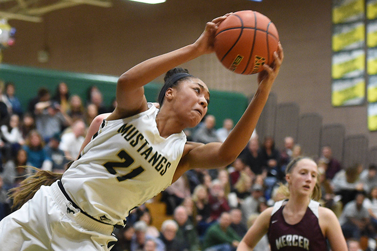 Redmond-area players score all-league hoops honors