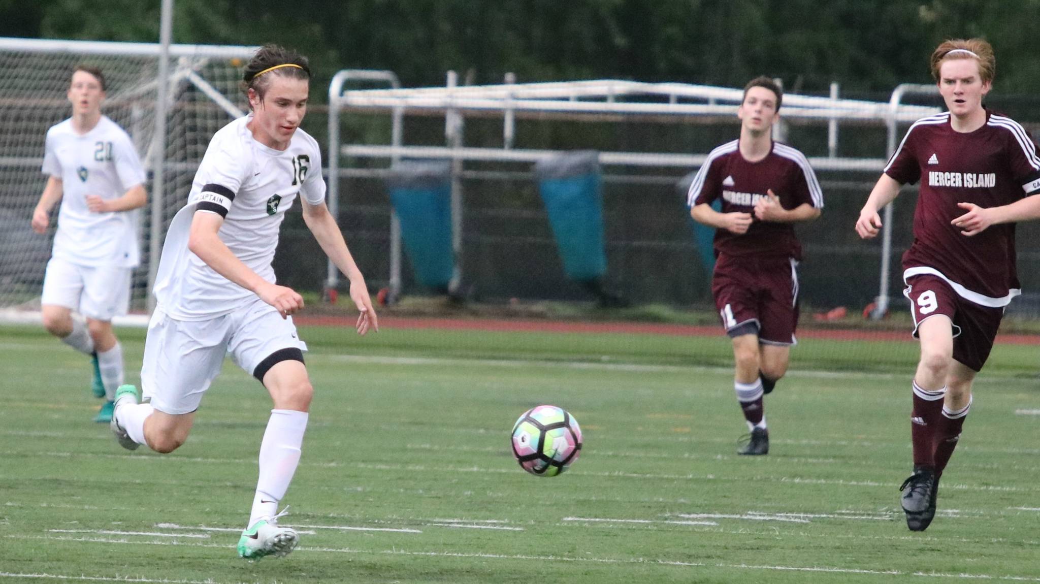 Mustang midfielder Jacen Stein races up field. Andy Nystrom / staff photo