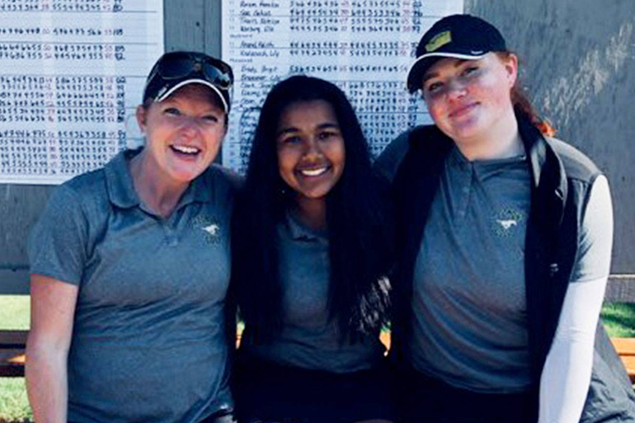 Mustang duo qualifies for state golf tournament