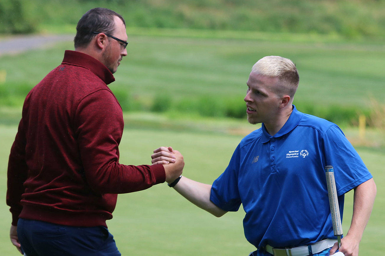 Solid shots and friendships on the golf course at Special Olympics USA Games