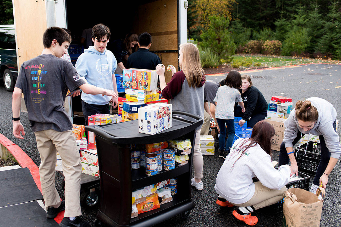 Bear Creek honor society collects seven and a half tons of food for Hopelink