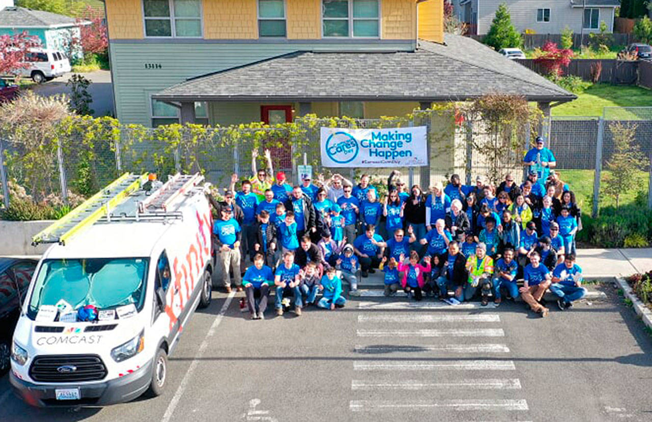 More than 75 Comcast NBCUniversal employees and others volunteered at Friends of Youth as part of the 18 th annual Comcast Cares Day. Photo courtesy of Comcast NBCUniversal