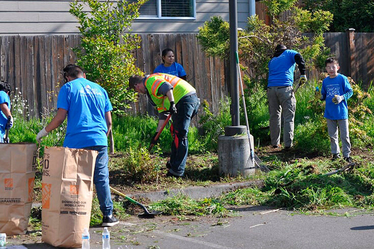 Redmond Comcast employees donate time to beautify Friends of Youth