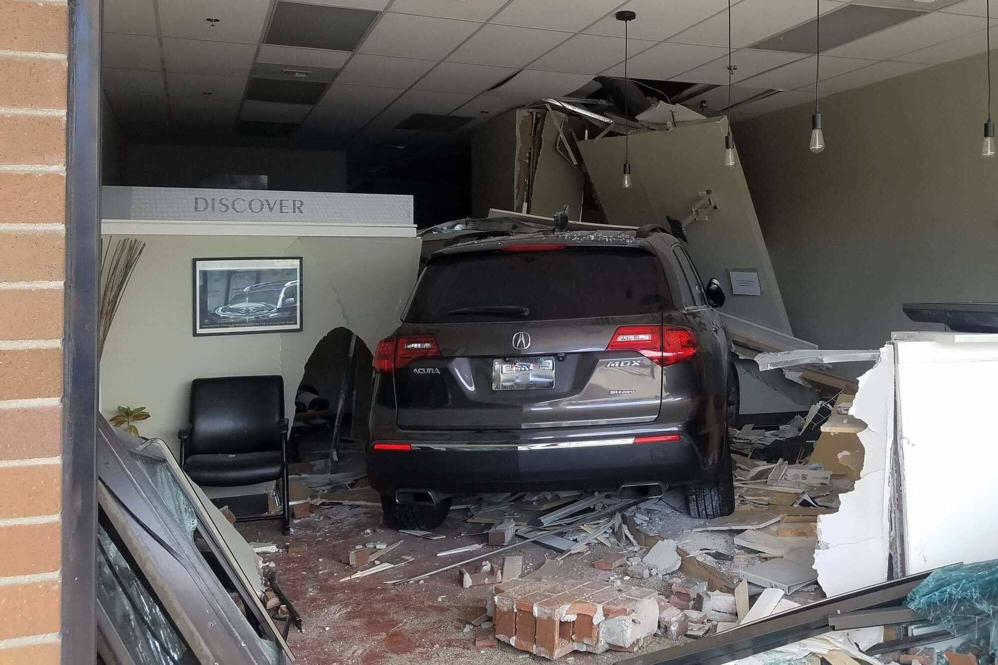 Car plows through Redmond chiropractic office