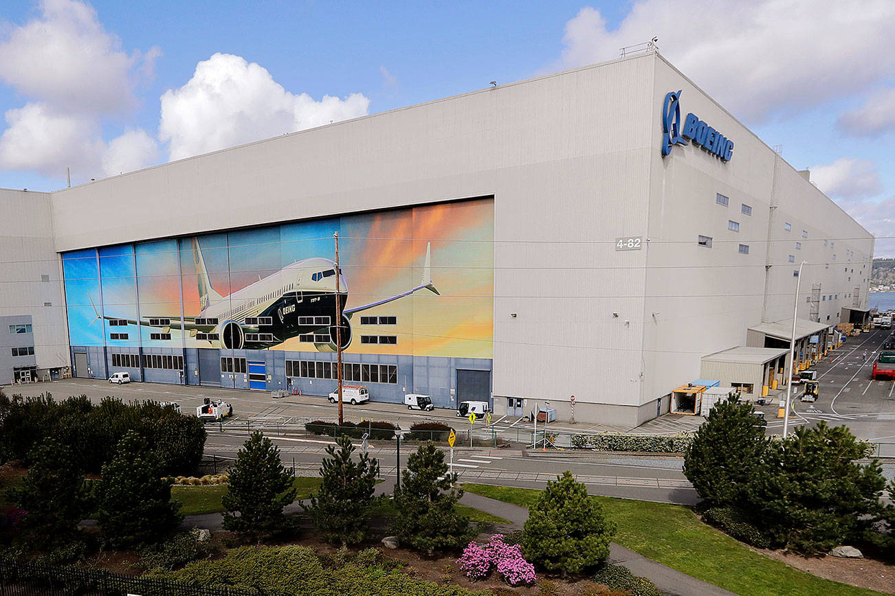 Boeing plants in Puget Sound area to close; infected Everett worker dies