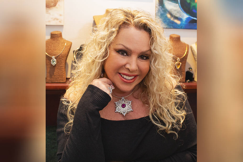 Robin Callahan returned to making jewelry at at 54, and quickly gained international acclaim. See her latest creations on Instagram @robincallahandesigns.