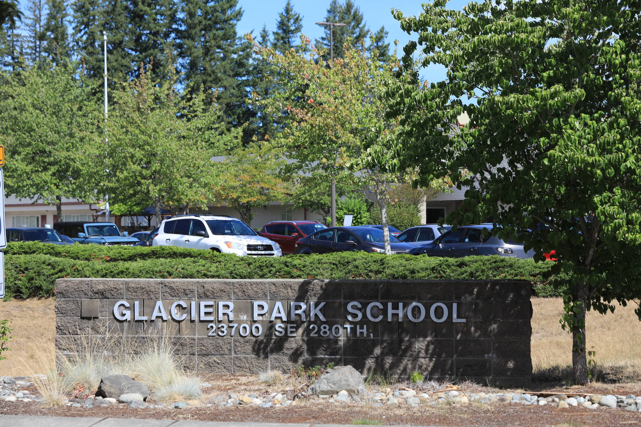 Bryan Neyers worked at Glacier Park Elementary School (pictured here) for several years as a paraeducator, supervising kids at recess and in child care programs. Despite co-workers approaching school and district administrators about Neyers’ close relationships with students, Neyers continued working with kids. He now awaits trial on Sept. 5 on charges of molesting and raping young boys in his care. (Photo by Scott Eklund/Red Box Pictures)