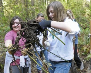 Eighth grade student Naomi Lee