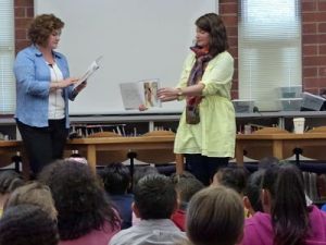 Einstein Elementary School students recently participated in the “Share the Message: READ” event.