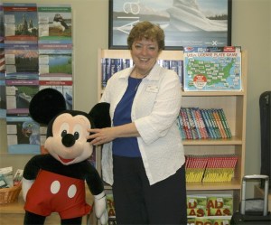 Member travel counselor Jeanne Sutherland and her colleagues at the AAA Redmond Service Center