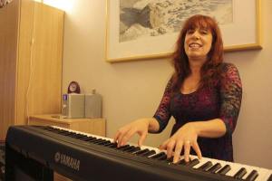 Redmond resident Eva Moon had three surgeries this year and wrote a one-woman show to tell about her experiences: “The Mutant Diaries: Unzipping My Genes.”