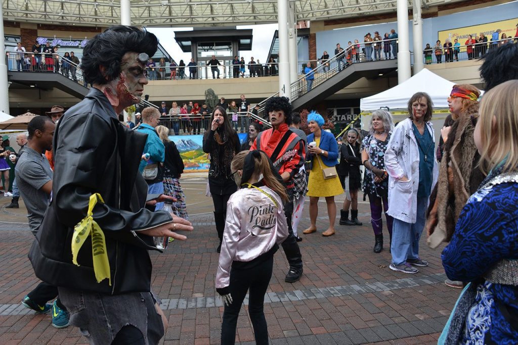 Creepy community gathering: ‘Thrill the World’ at Redmond Town Center