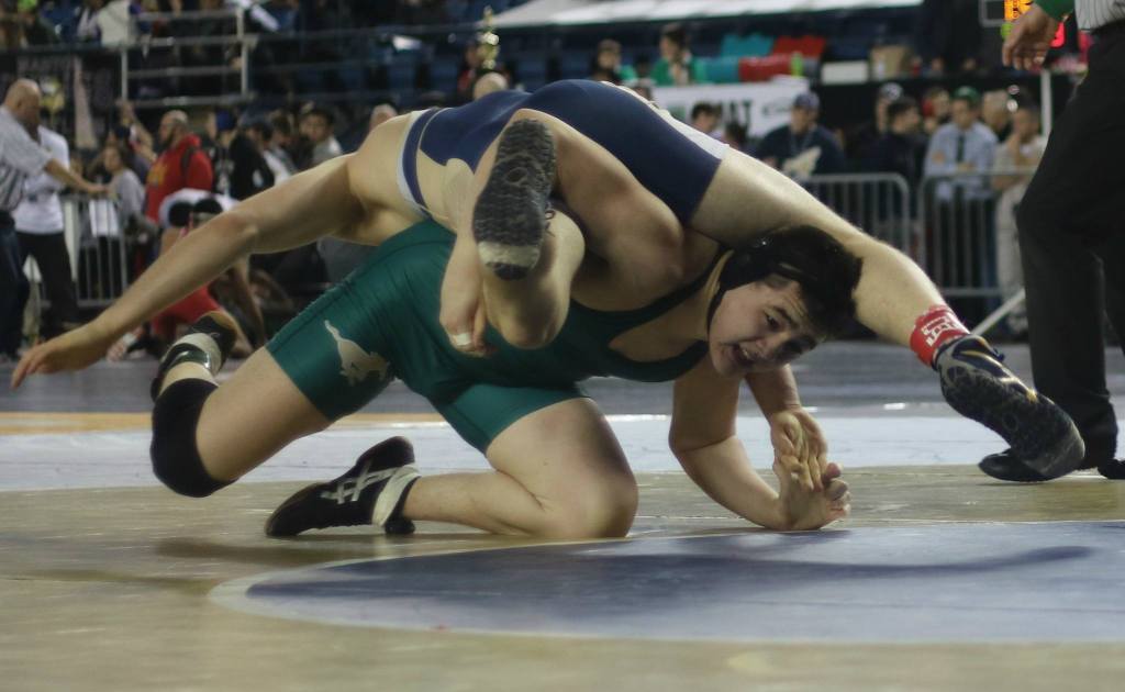 Redmond’s Medvinsky grapples to second place at state meet