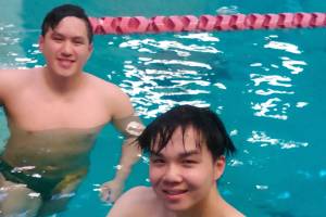 Teamwork is tops for Redmond High’s boys swim and dive squad