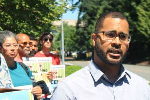 Activists push to end Microsoft’s contract with ICE