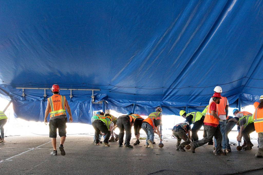 Cirque du Soleil raises its Big Top at Marymoor