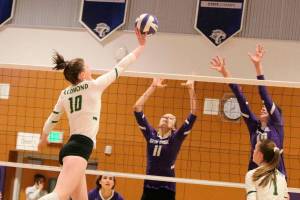 Redmond plays strong at 4A KingCo tourney