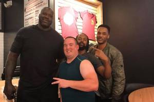 Sportswriter Shaun Scott and his friends Brian Walker and Tony Walker met NBA legend Shaquille ONeal at Big Chicken restaurant in Las Vegas, Nevada on Nov. 24. Courtesy photo