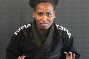 Dos Santos prepares to defend her Pan American Brazilian jiu-jitsu title