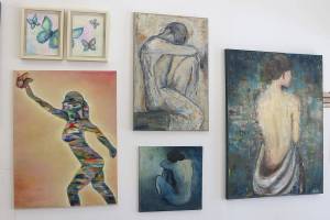 In collaboration with Centro Cultural Mexicano, the Congreso de Chingonas is hosting their first art exhibition at Los Pajaros Art Gallery in Redmond. Stephanie Quiroz/staff photo