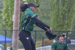 Redmond knocks out three straight wins to make state