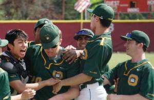 Growls baseball wins one, loses one at state