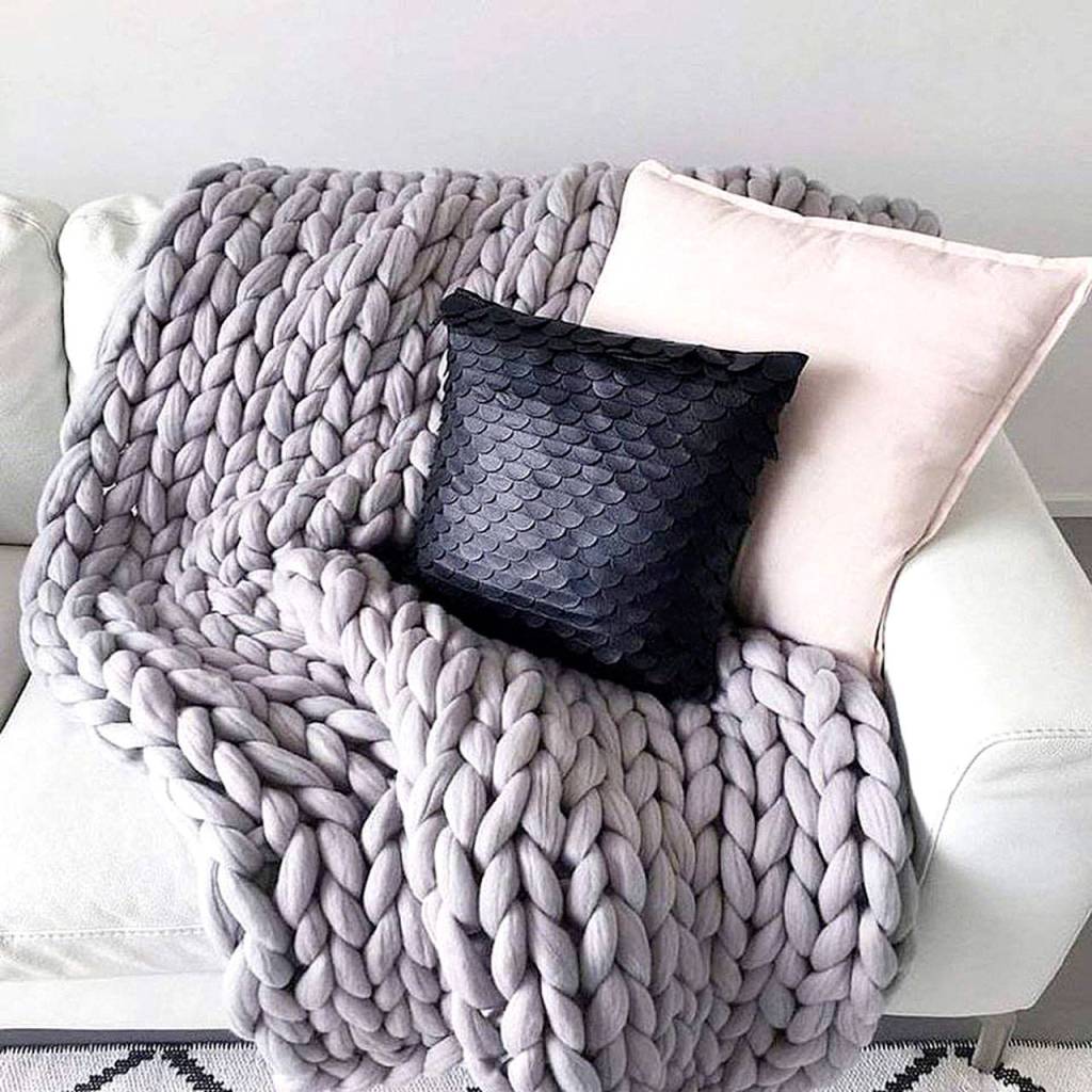 Shoppers can find chunky hand-knit blankets that are handmade by Keri. Photo courtesy of Mac & Mabel Facebook