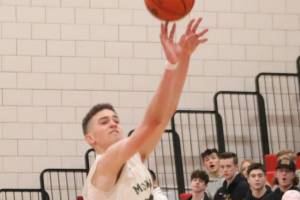 Redmond falls to Inglemoor in KingCo tournament