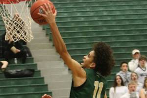 Redmond boys basketball ends season at districts